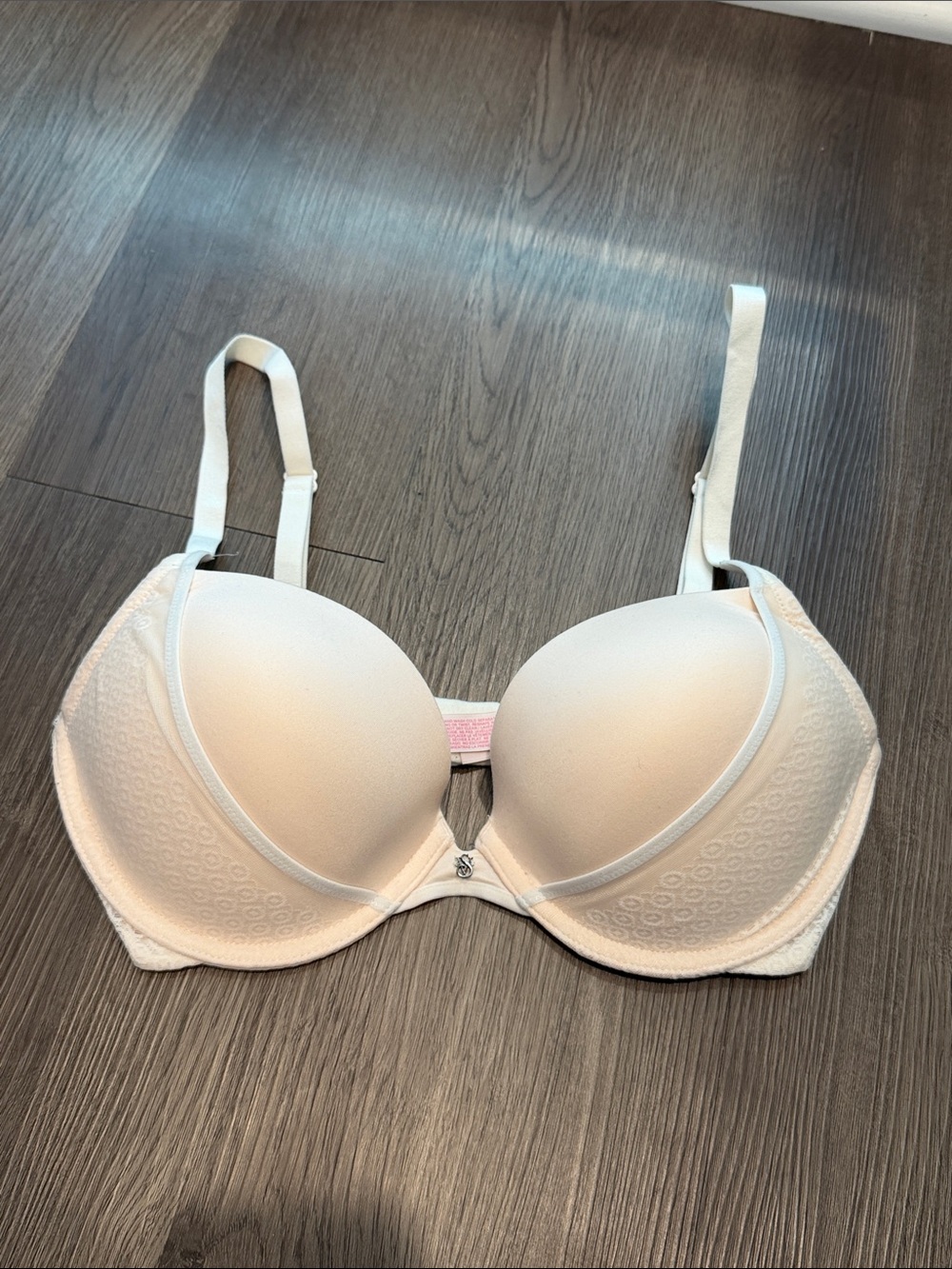 Victoria's Secret Light Cream Push-Up Bra